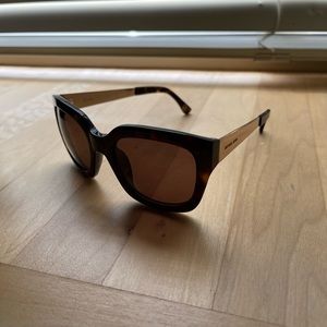 Womens Michael Kors sunglasses “Leah”